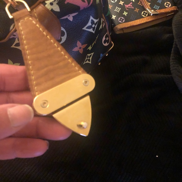 Louis Vuitton multiple color handbag with matching wallet - Picture 10 of 16